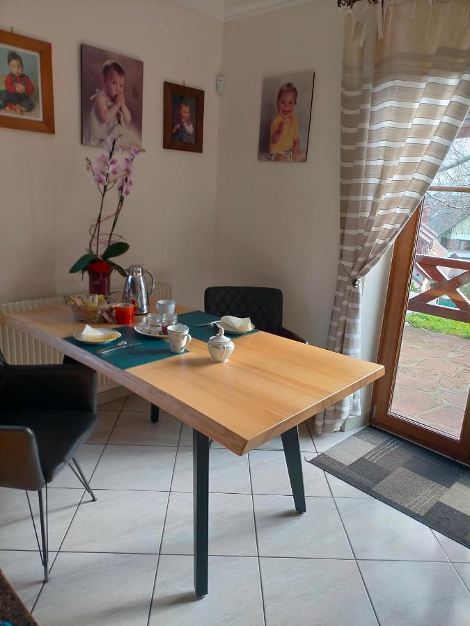 Chez Yolande Bed & Breakfast Nothalten Екстериор снимка