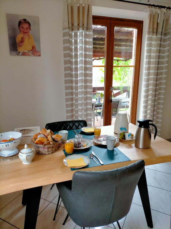 Chez Yolande Bed & Breakfast Nothalten Екстериор снимка